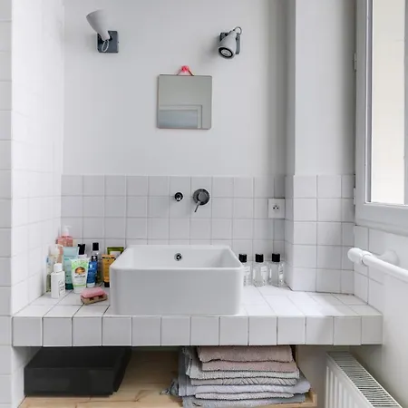 Sumptuous House With Patio Appartement Parijs