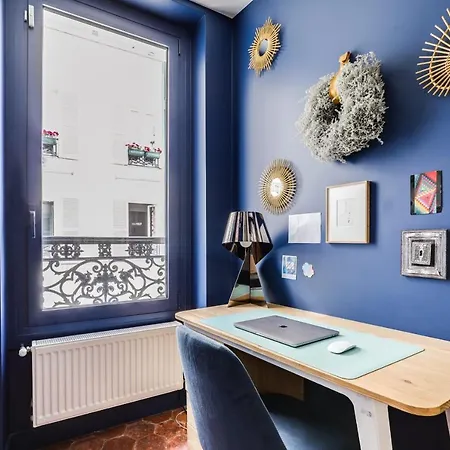 Sumptuous House With Patio